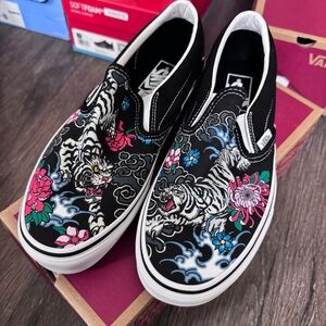 Vans Women's Black Slip-On Sneakers with Tiger and Floral Art
